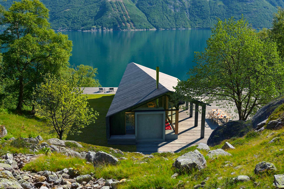 mir company landscape photo example