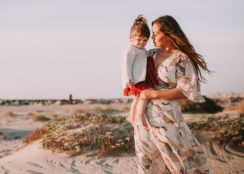 mothers day photo ideas at the beach