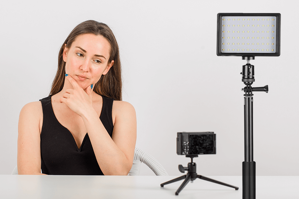 neewer light for tiktok videos