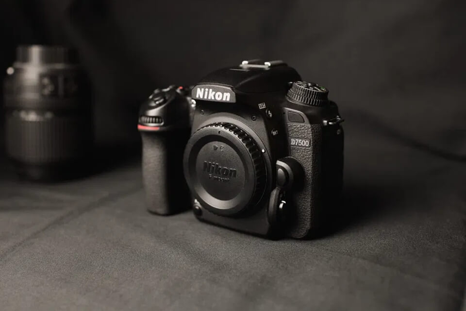 nikon d7500 dslr camera with video