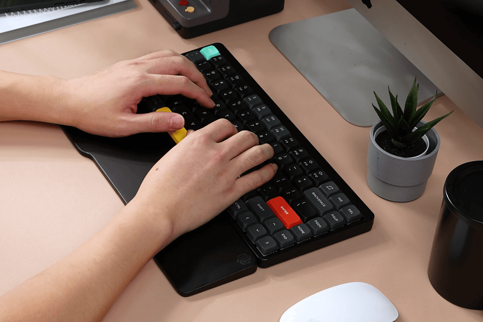 nuphy air75 v2 travel keyboard