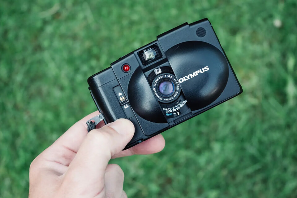 olympus xa 2 old camera to buy
