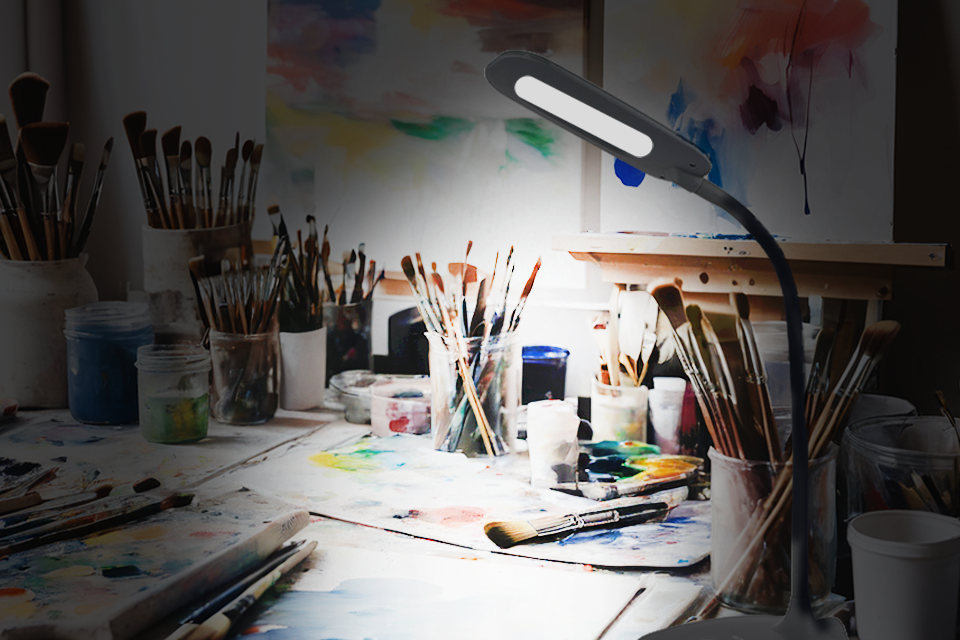 ottlite led soft touch daylight lamp for artists