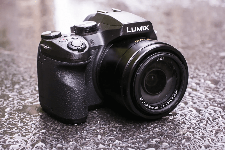 panasonic lumix fz300 photoshoot camera