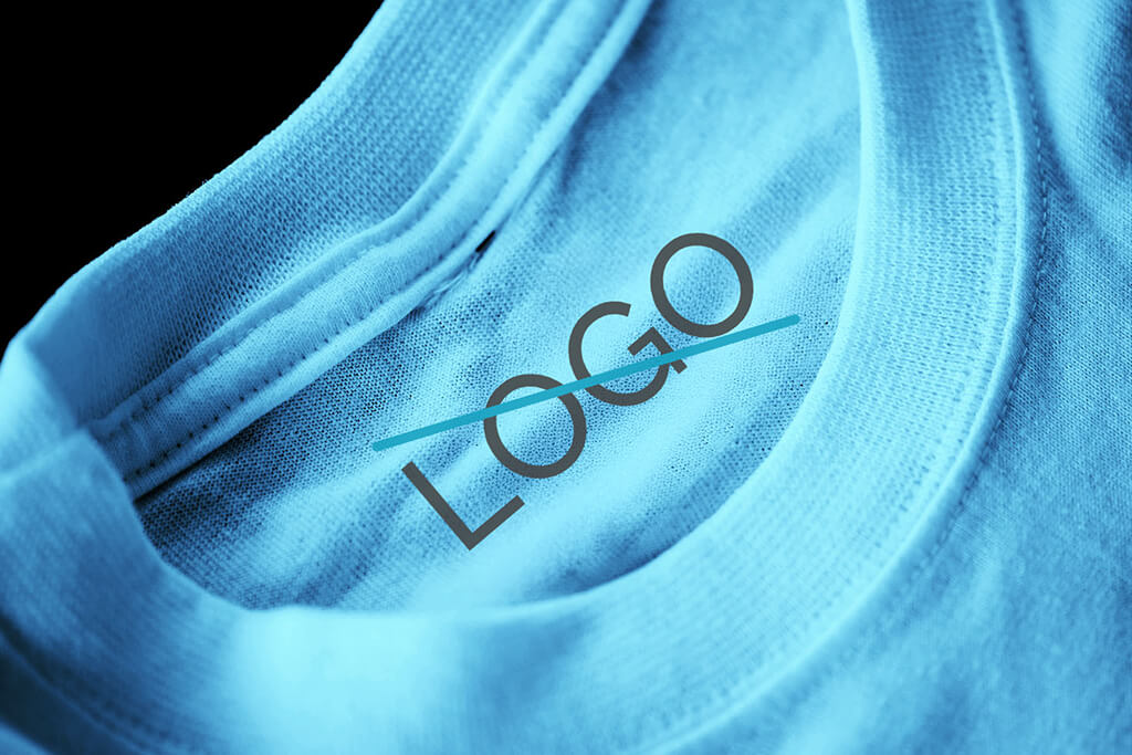 photo editing remove logo from shirt online free