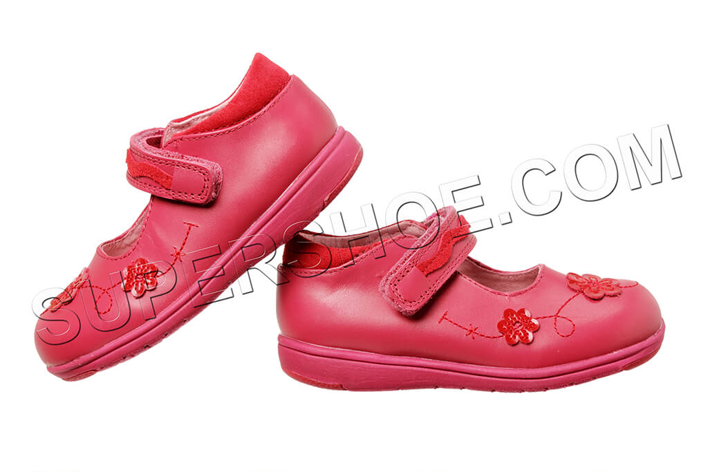 pics of shoes watermark mistake