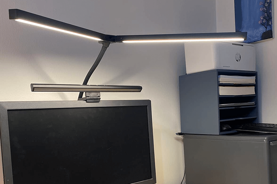 pzloz led desk lamp for drawing lifestyle