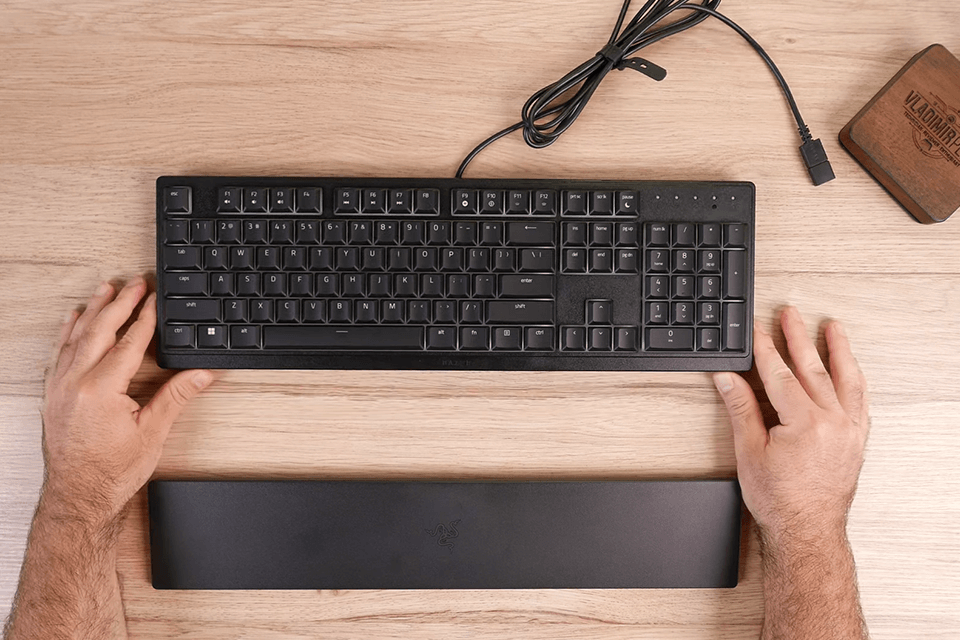 razer ornata v3 x low profile keyboard lifestyle