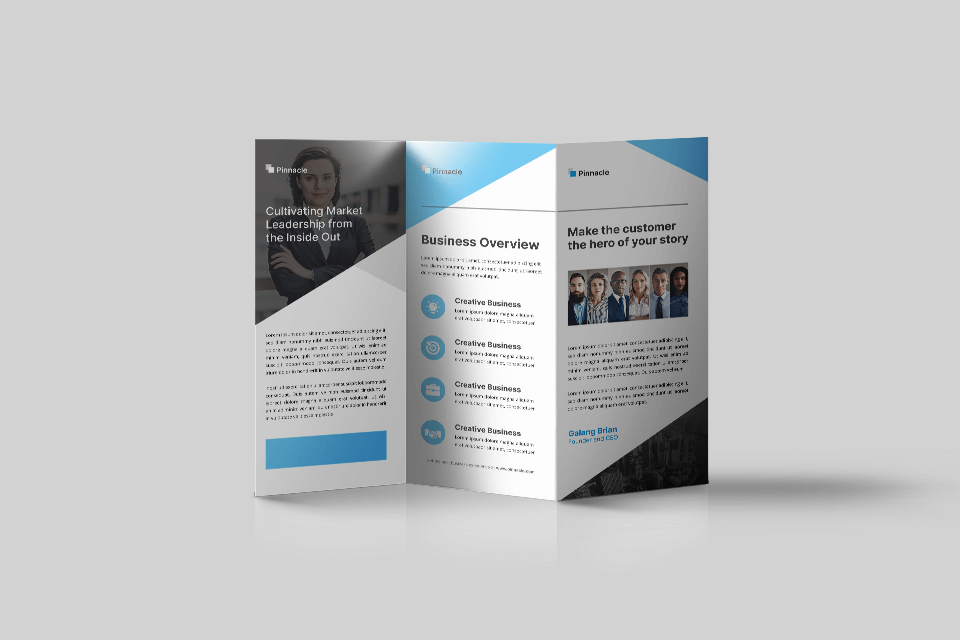 ready-made brochure in photoshop