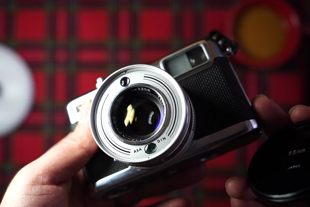 ricoh caddy half frame film camera