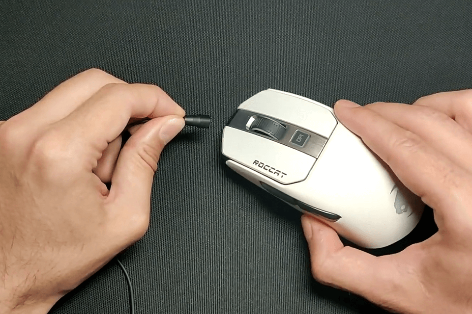 roccat kain 202 aimo mouse