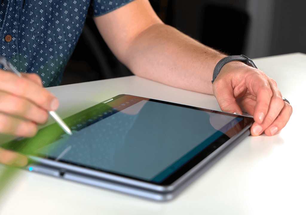 samsung chromebook plus v2 laptop for drawing lifestyle