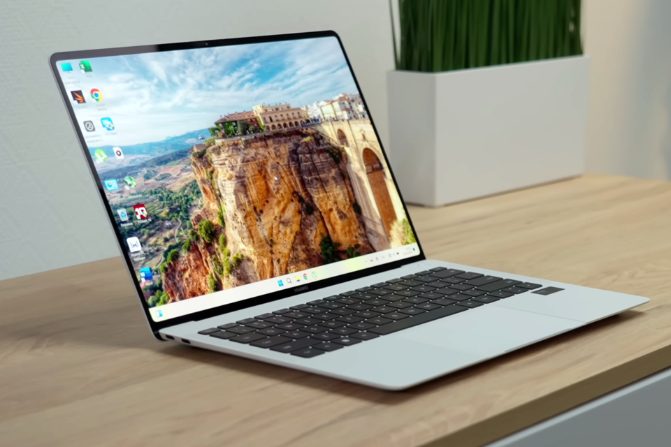 samsung galaxy book 4 laptop for college students