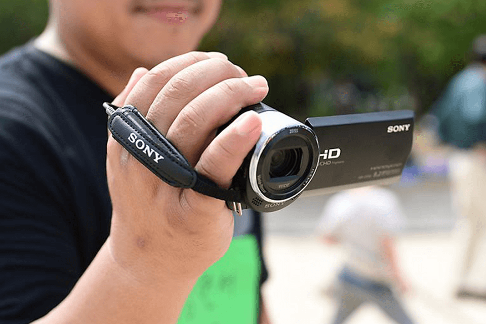 Budget Video Cameras under 900