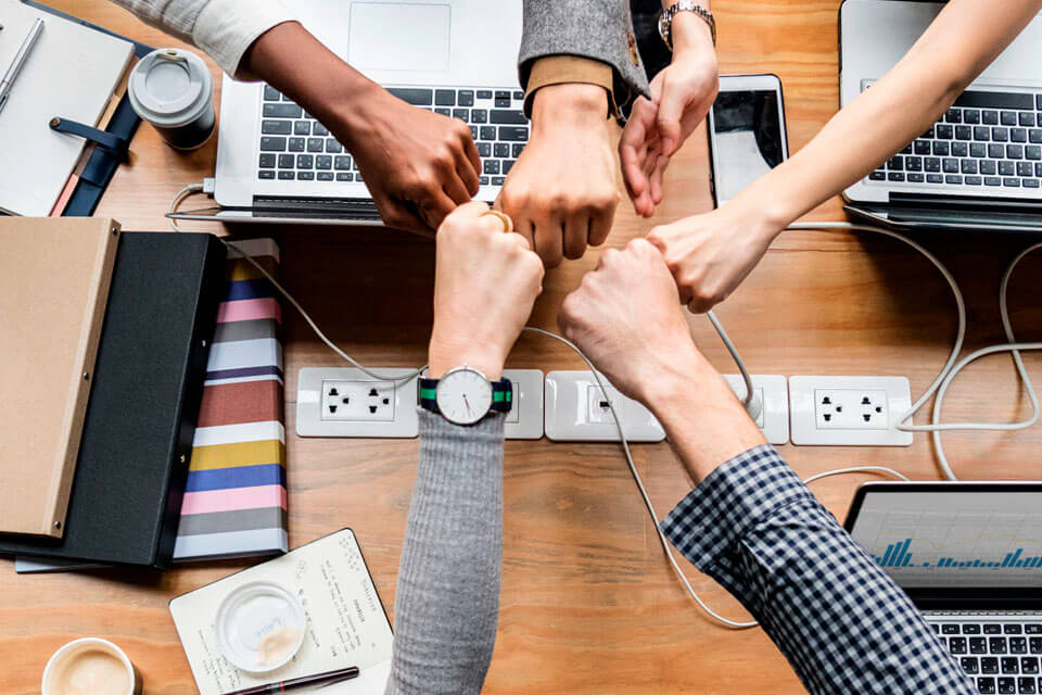 valentines day real estate marketing ideas sharing with local businesses